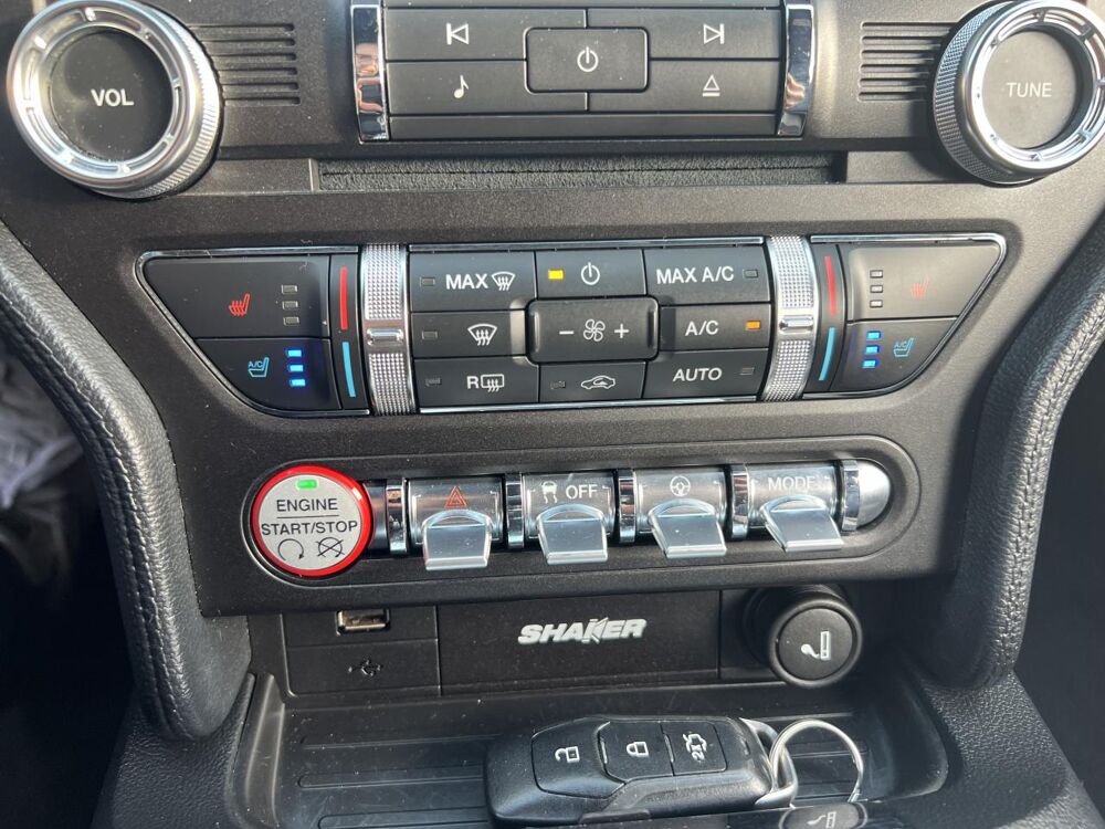 Mustang GT Fastback 5.0 V8 450 COUPE - Fran&ccedil;aise 2019 occasion 49070 Beaucouz&eacute;