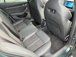 Octavia RS Combi 2.0 TFSI 265 DSG 7 DCC pilot&eacute;es Phase 2 2024 occasion 38330 Montbonnot-Saint-Martin
