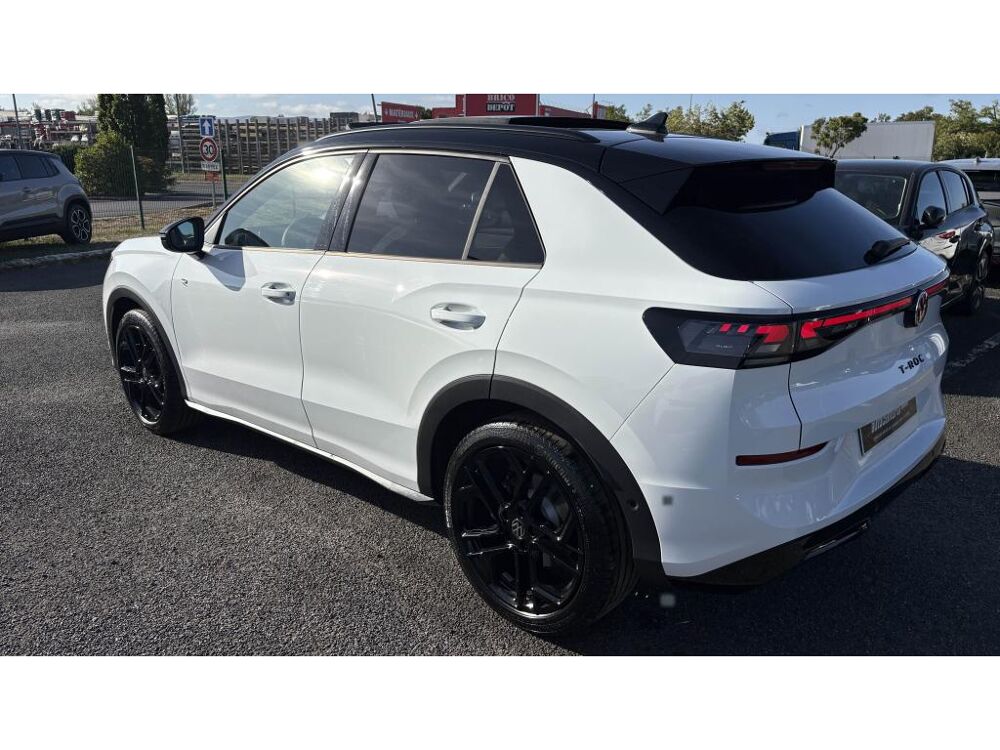 T-ROC 1.5 eTSI 150 DSG R-Line +IQ LIGHT+T.OUVR+PACK BLACK 2026 occasion 81580 Soual