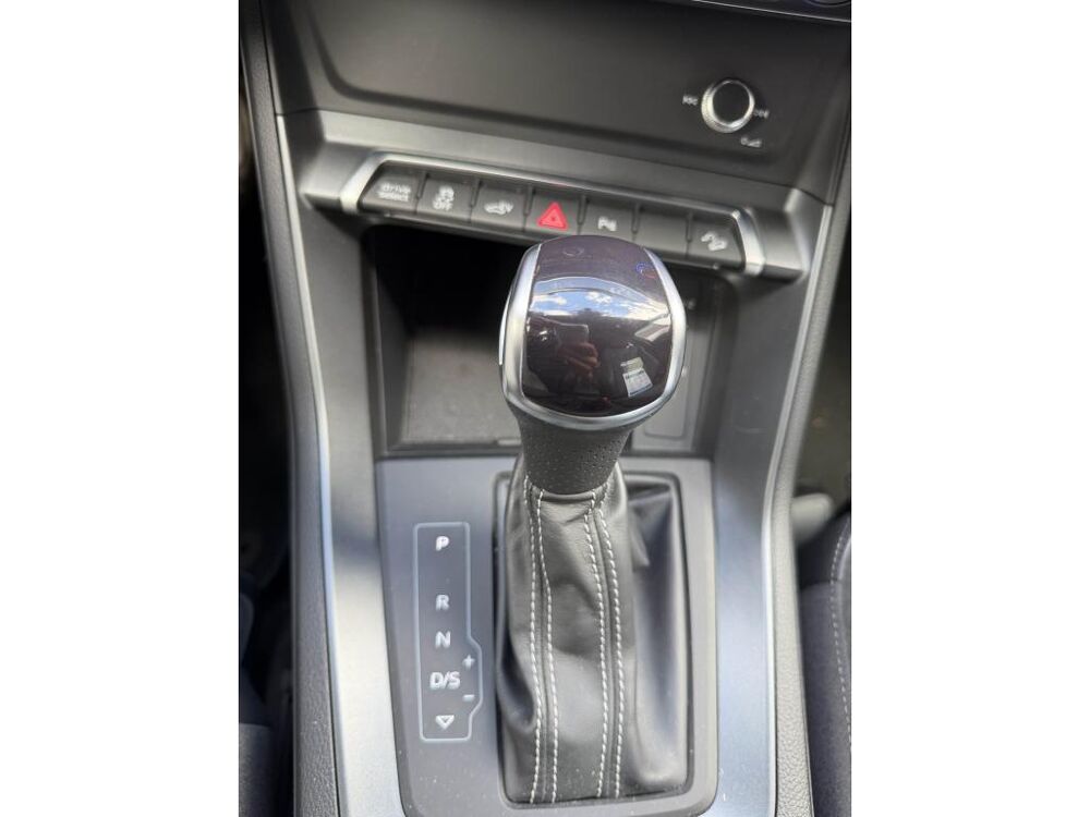 Q3 45 tfsi e 245 s line s tronic 6 2022 occasion 54520 Laxou
