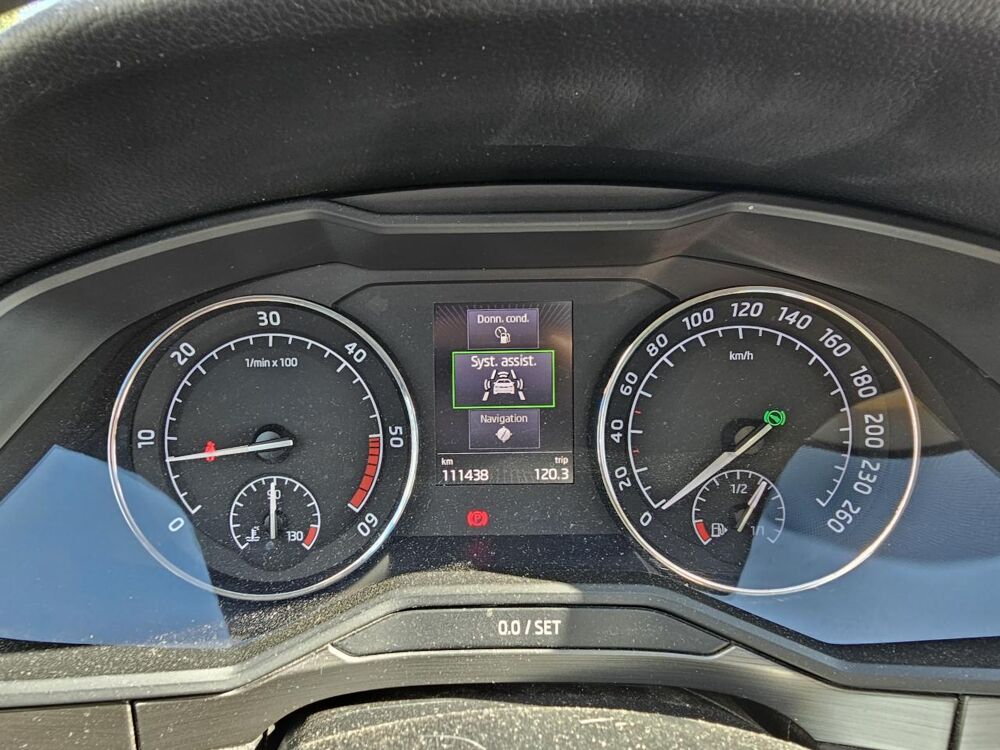 Superb III 2.0 16V TDI 150cv DSG6 Style - SUIVI ENTRETIEN COMPLET - 2016 occasion 49070 Beaucouz&eacute;