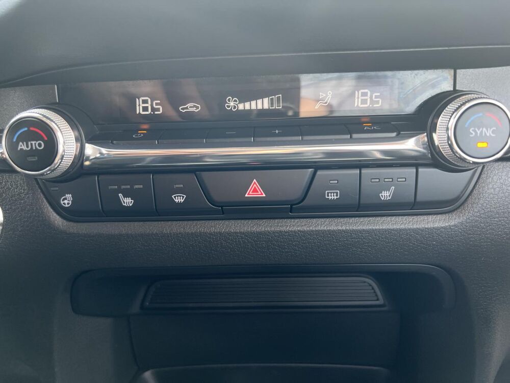 CX-30 2.0 E-SKYACTIV-X M-HYBRID - 186CH FINITION SPORTLINE - GARAN 2022 occasion 33700 M&eacute;rignac