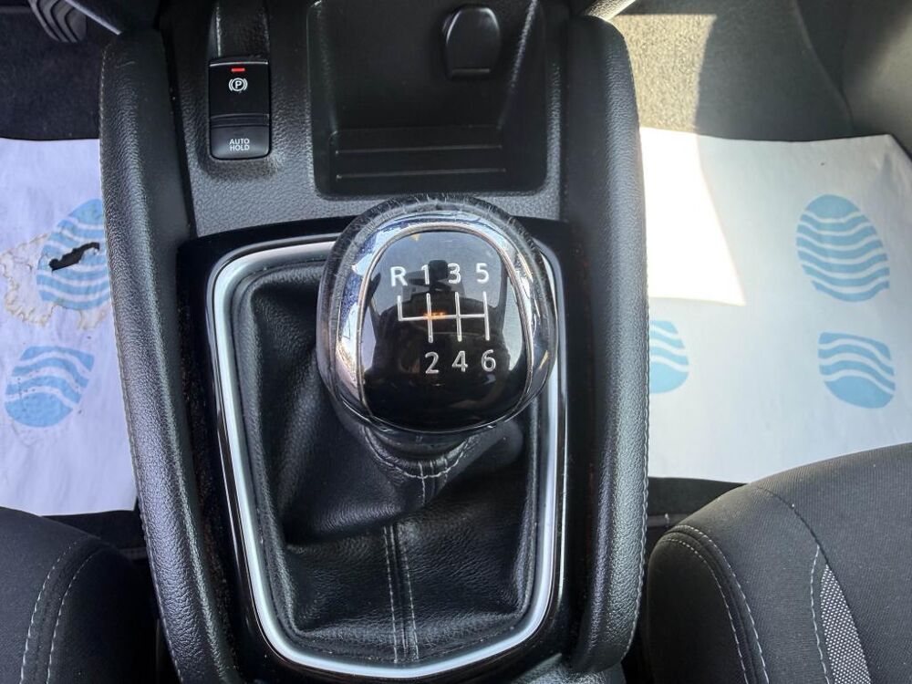 Qashqai 1.6 dCi - 130 Acenta clim + radar AR + attelage 2018 occasion 19100 Brive-la-Gaillarde
