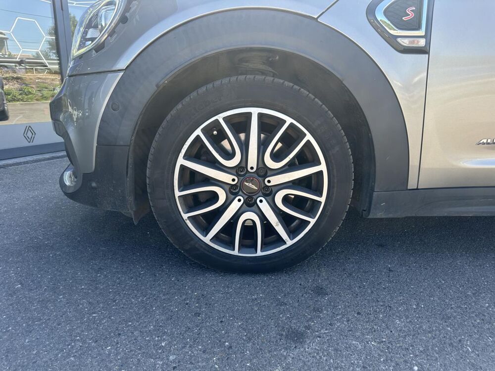 Cooper D Countryman 2.0 D - 190 - BVA COUNTRYMAN F60 BERLINE Cooper 2017 occasion 33450 Montussan