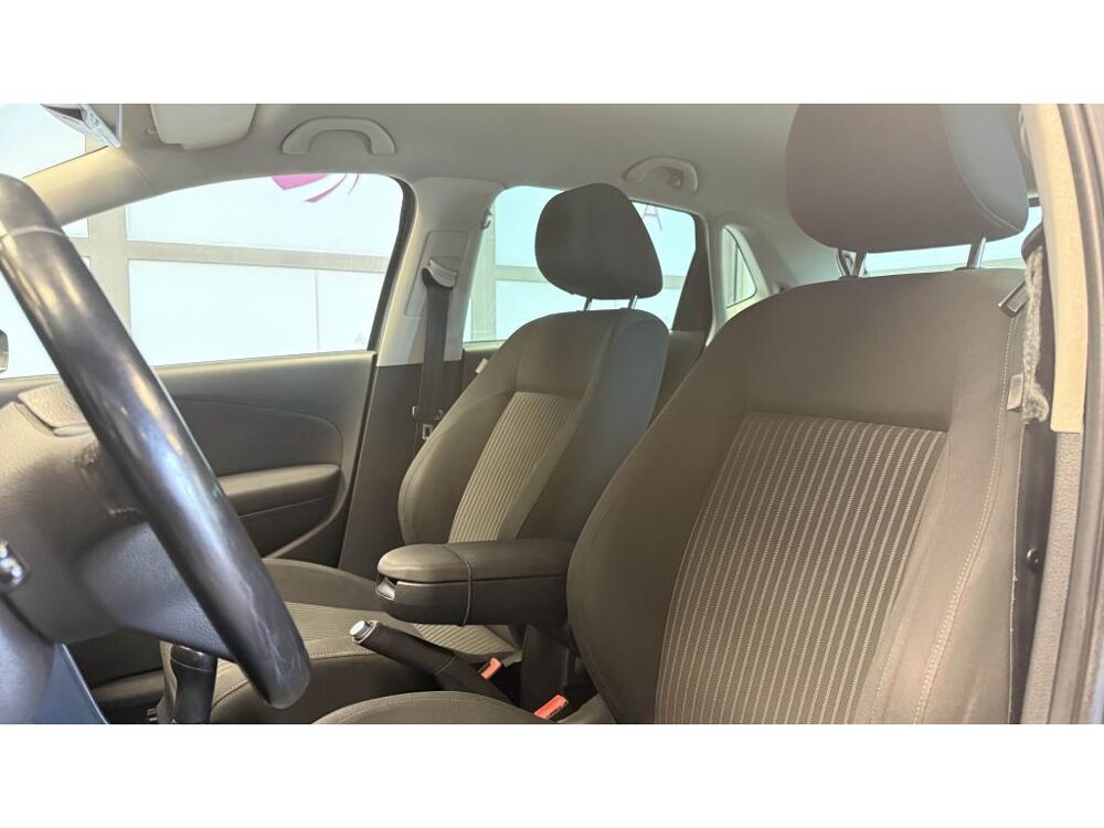 Polo 1.6 TDI 105 Sportline - 2011 - Distribution Ok - Suivi d\'en 2011 occasion 60740 Saint-Maximin