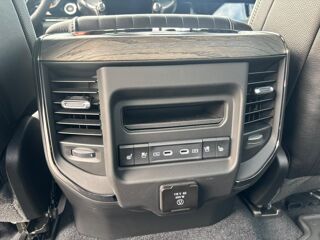 RAM 1500 CREW LIMITED NIGHT EDITION HAYON MULTI V8 5,7L 2026 occasion 91830 Le Coudray-Montceaux