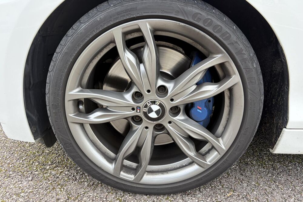 Serie 2 BMW M235i F22 326 ch BVA8 M Sport Propulsion Suivi BMW CarPl 2013 occasion 78760 Jouars-Pontchartrain