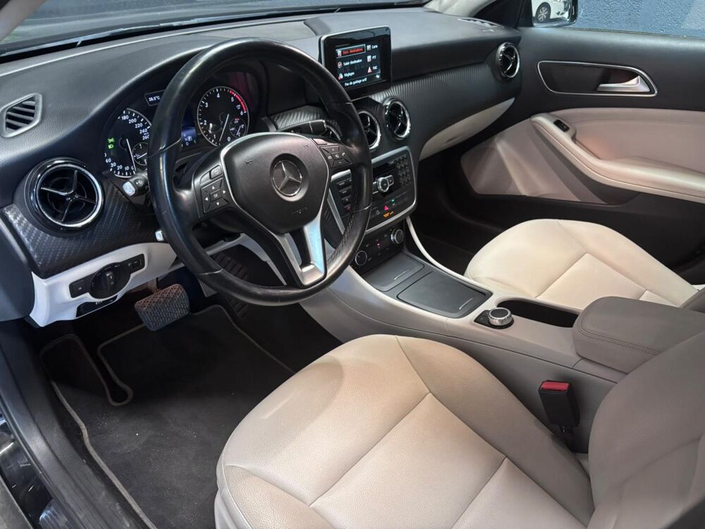 Classe GLA 200 CDI BV 7G-DCT BM X156 Intuition - GARANTIE 6 MOIS MINIM 2014 occasion 33700 M&eacute;rignac