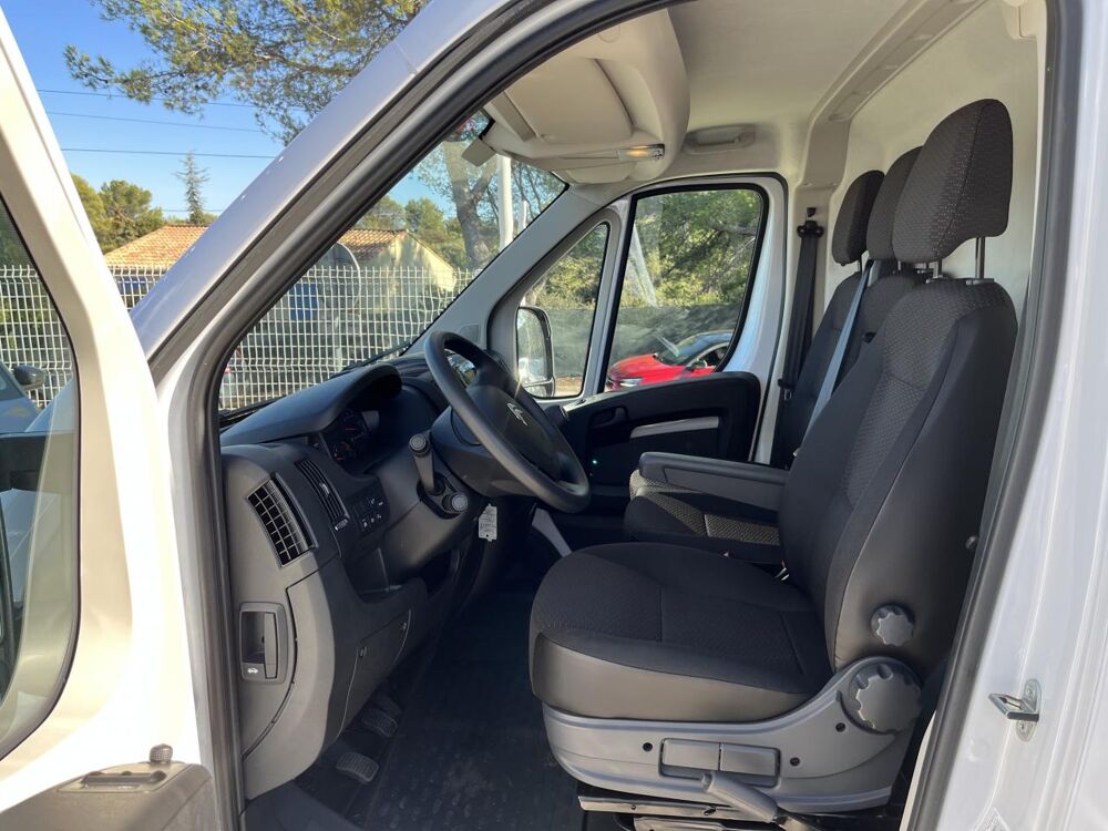 Jumper 3.5t L4H2 Maxi 2.2 BlueHDI S&S - 140 III FOURGON TOLE Fourg 2023 occasion 83490 Le Muy