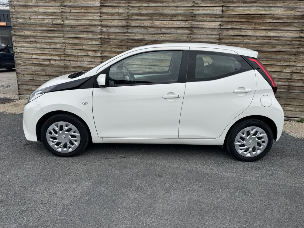 Aygo 1.0 VVT-i II 2014 x-play PHASE 2 2019 occasion 19100 Brive-la-Gaillarde