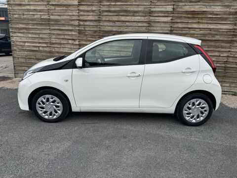 Aygo 1.0 VVT-i II 2014 x-play PHASE 2 2019 occasion 19100 Brive-la-Gaillarde