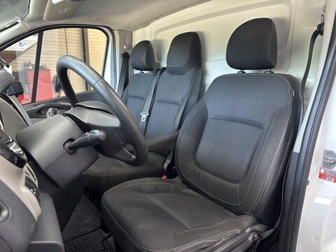 NV300 Visia 2.8t L1H1 1.6 dCi - 95 FOURGON Fourgon L1H1 PHASE 1 2016 occasion 33370 Artigues-pr&egrave;s-Bordeaux