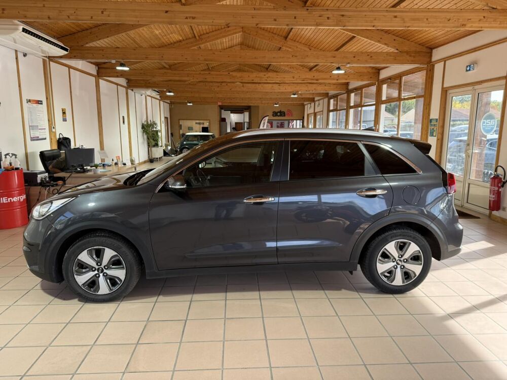 Niro Hybride 1.6 GDi - DCT6 Motion CarPlay / Camera AR / Garant 2018 occasion 33700 M&eacute;rignac