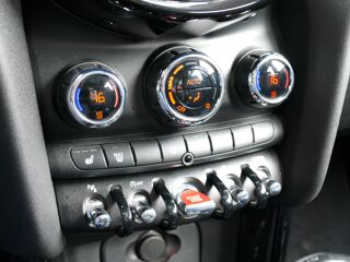 MINI COUPE Mini 1.5i - 136 - BVR 5P Cooper Edition Premium 2023 occasion 34190 Ganges