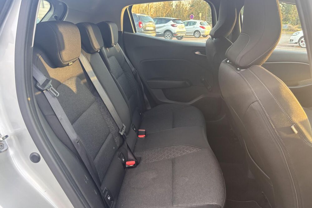 Clio RENAULT V 1.5 BLUE dCi 85 BUSINESS GPS 2019 119 650 KM 2019 occasion 78760 Jouars-Pontchartrain