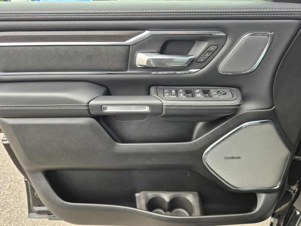 RAM 1500 CREW LAIE SPORT NIGHT EDITION AIR BOX HAYON MULTI 2025 occasion 91830 Le Coudray-Montceaux