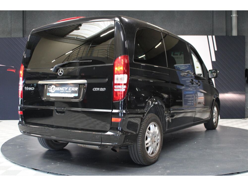 Viano Compact 2.0 CDI - 8places - entretien complet 2011 occasion 59493 Villeneuve-d'Ascq