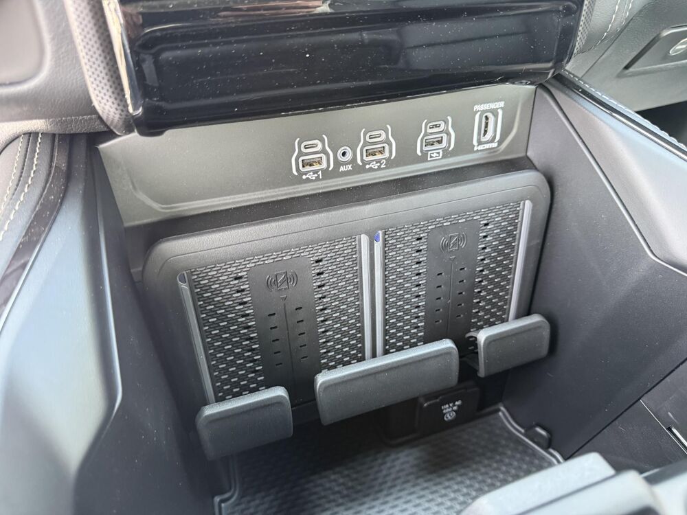 RAM 1500 CREW LIMITED NIGHT EDITION BOX HAYON MULTI V8 5,7L 2026 occasion 91830 Le Coudray-Montceaux