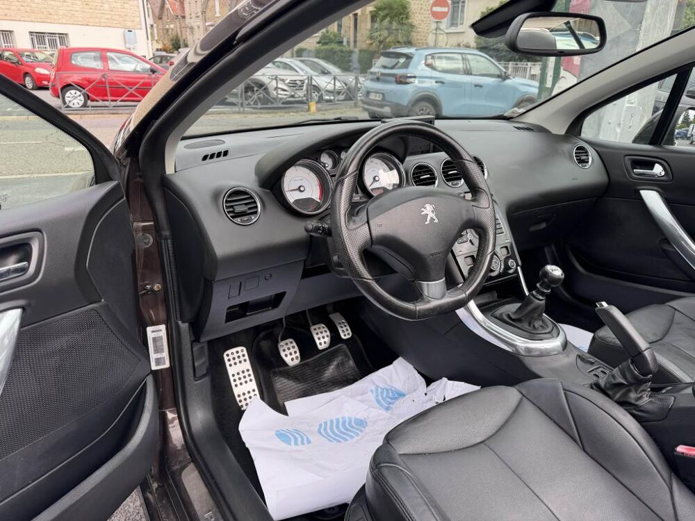 308 CC 2.0 HDi FAP - 163 CABRIOLET F&eacute;line gps + clim + radar AR 2011 occasion 19100 Brive-la-Gaillarde