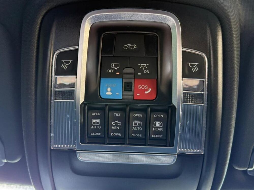 RAM 1500 CREW BIGHORN BACK COUNTRY V8 2026 occasion 91830 Le Coudray-Montceaux
