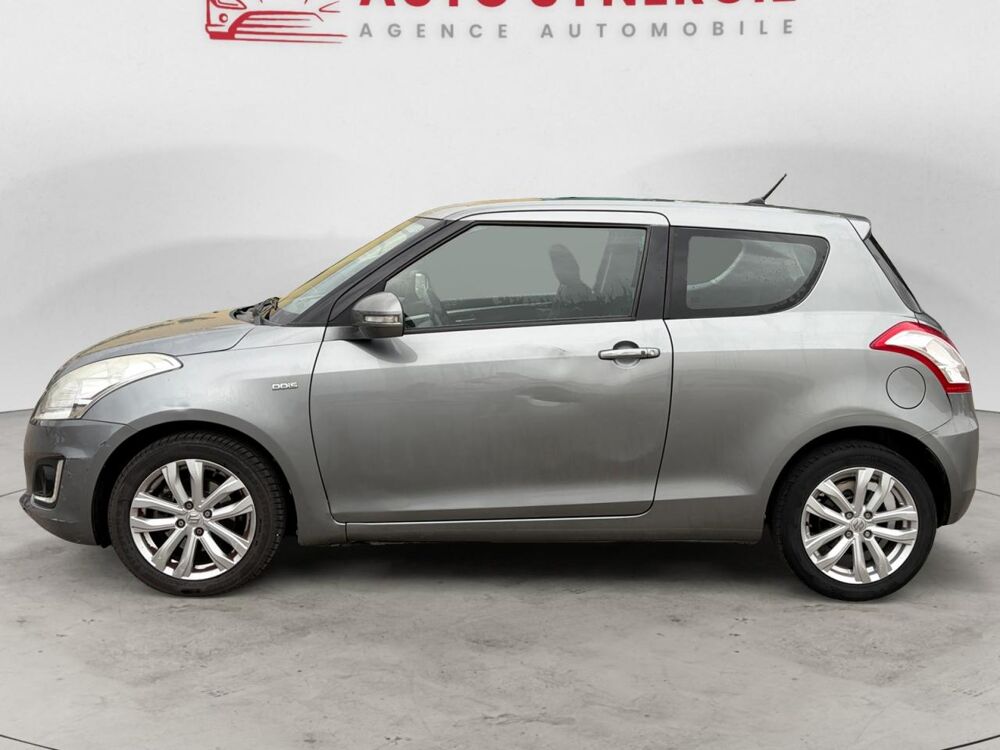 Swift 1.3 DDiS toit ouvrant 2015 occasion 13400 Aubagne