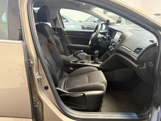 M&eacute;gane 1.2 Energy TCe - 130 Zen SUIVI RENAULT GARANTIE 12 MO 2016 occasion 94360 Bry-sur-Marne