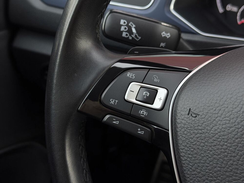 T-ROC R-Line 1.5 TSI 150 DSG Attelage Jante Suzuka Cam&eacute;ra Carplay 2021 occasion 67440 Marmoutier