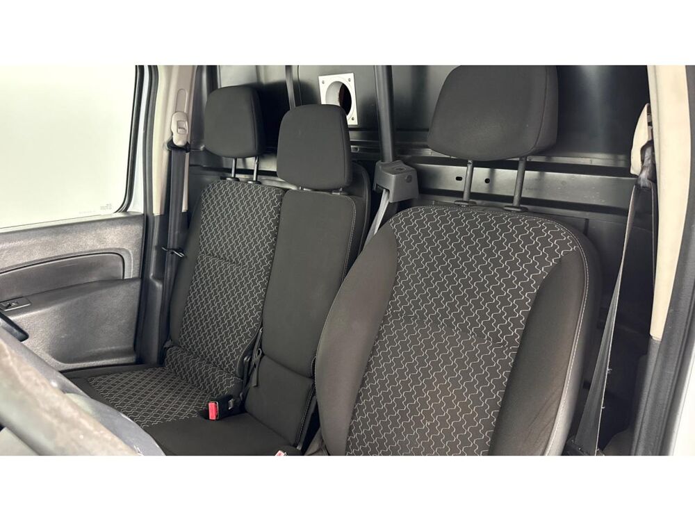 Kangoo Express L1 1.5 - 90 / GIRAFON / DISTRIBUTION + POMPE A EAU OK / ATT 2014 occasion 17600 Saujon
