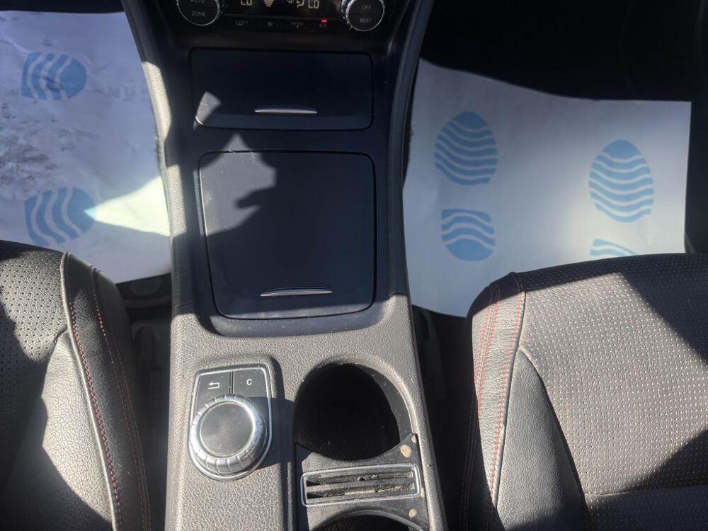 Classe GLA 250 - 211ch BV 7G-DCT Fascination 4-Matic TOIT OUVRANT + GP 2015 occasion 19100 Brive-la-Gaillarde