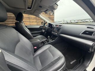 Outback 2.0D - 150 - BV Lineartronic  BREAK Luxury Eyesight PHASE 1 2016 occasion 19100 Brive-la-Gaillarde
