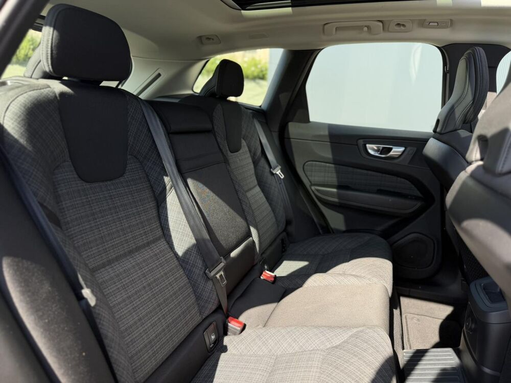 XC60 T6 AWD PHEV 350 Plus Style Chrome avec T.O 2024 occasion 35300 Foug&egrave;res