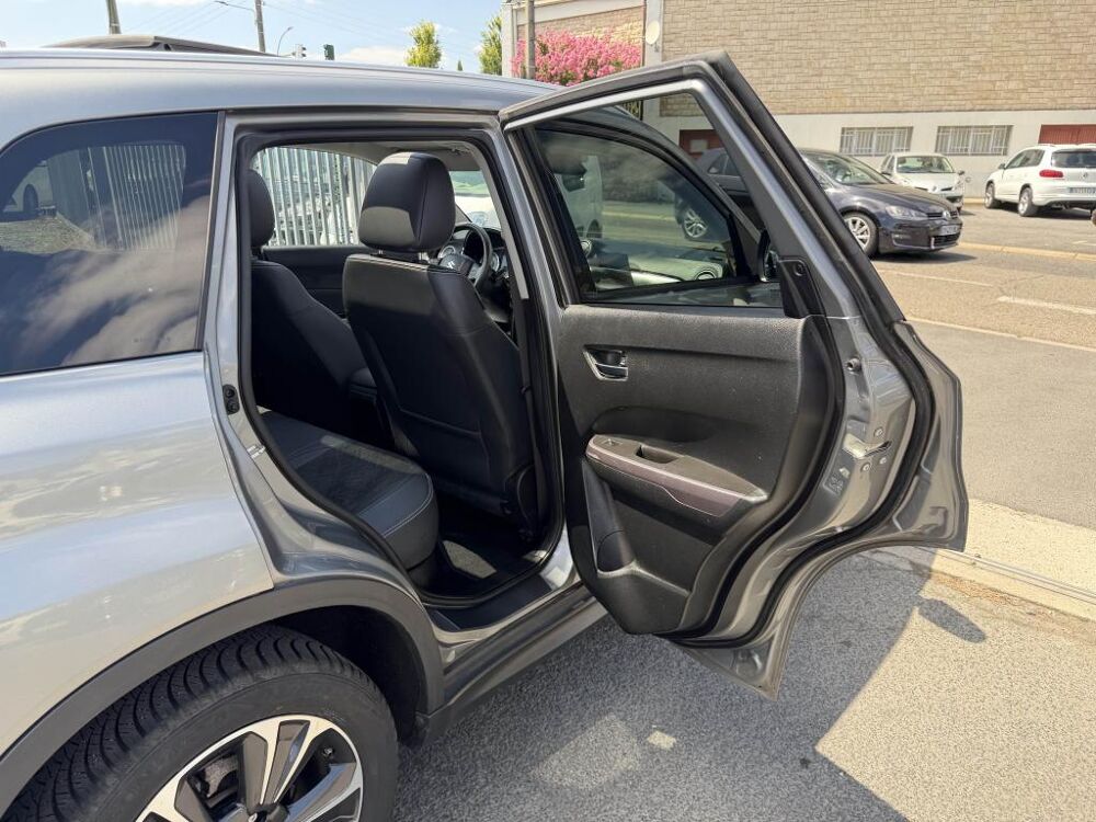 Vitara 1.0 Boosterjet Privil&egrave;ge gps + clim + camera AR 2019 occasion 19100 Brive-la-Gaillarde