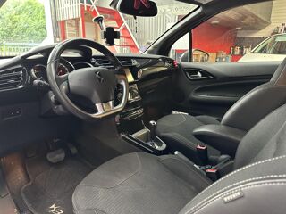 DS3 1.2i PureTech 12V S&S - 82 - BV ETG BERLINE So Chic PHASE 2 2015 occasion 33370 Artigues-pr&egrave;s-Bordeaux