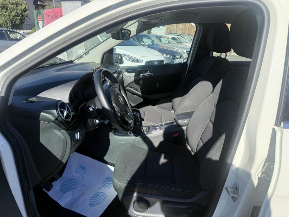 Classe B CDI FAP - BM 246-242 Design gps + clim + camera AR 2013 occasion 19100 Brive-la-Gaillarde