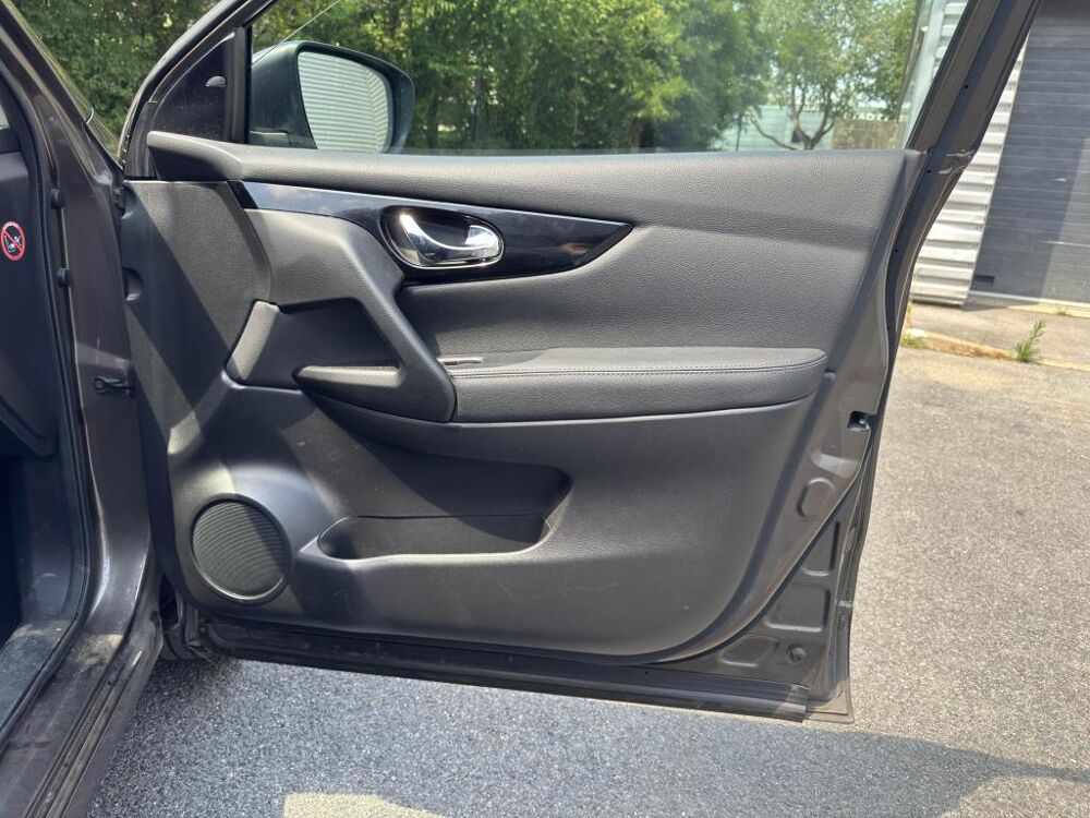 Qashqai 1.2 DIG-T - 115  Tekna 2015 occasion 77185 Lognes