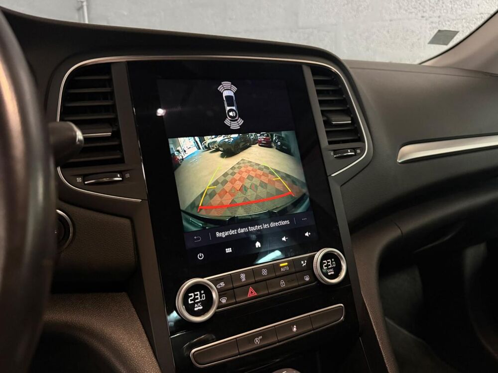 M&eacute;gane IV 1.3 TCe 140cv BERLINE Intens Hatchback - GARANTIE 6 MOIS 2021 occasion 33700 M&eacute;rignac