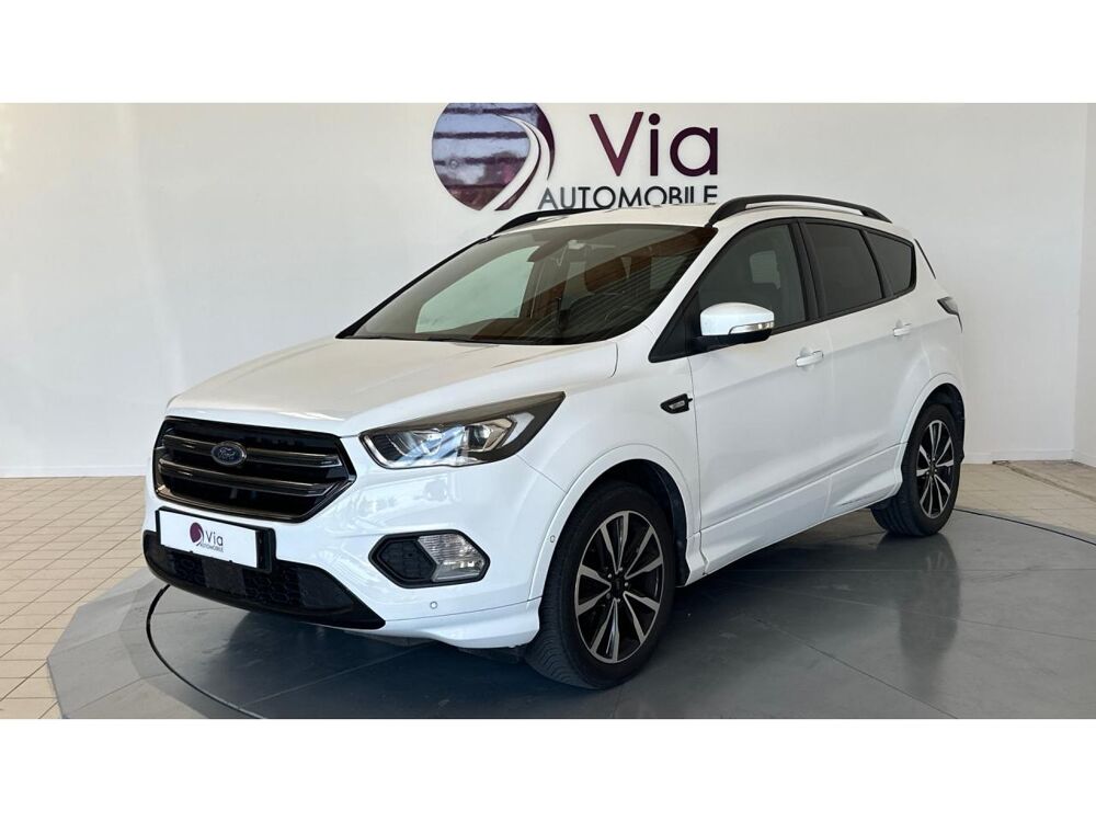 Kuga 2.0 TDCi 150 ch 4x2 ST-Line - ATTELAGE ELECTRIQUE - SIEGES C 2018 occasion 17600 Saujon