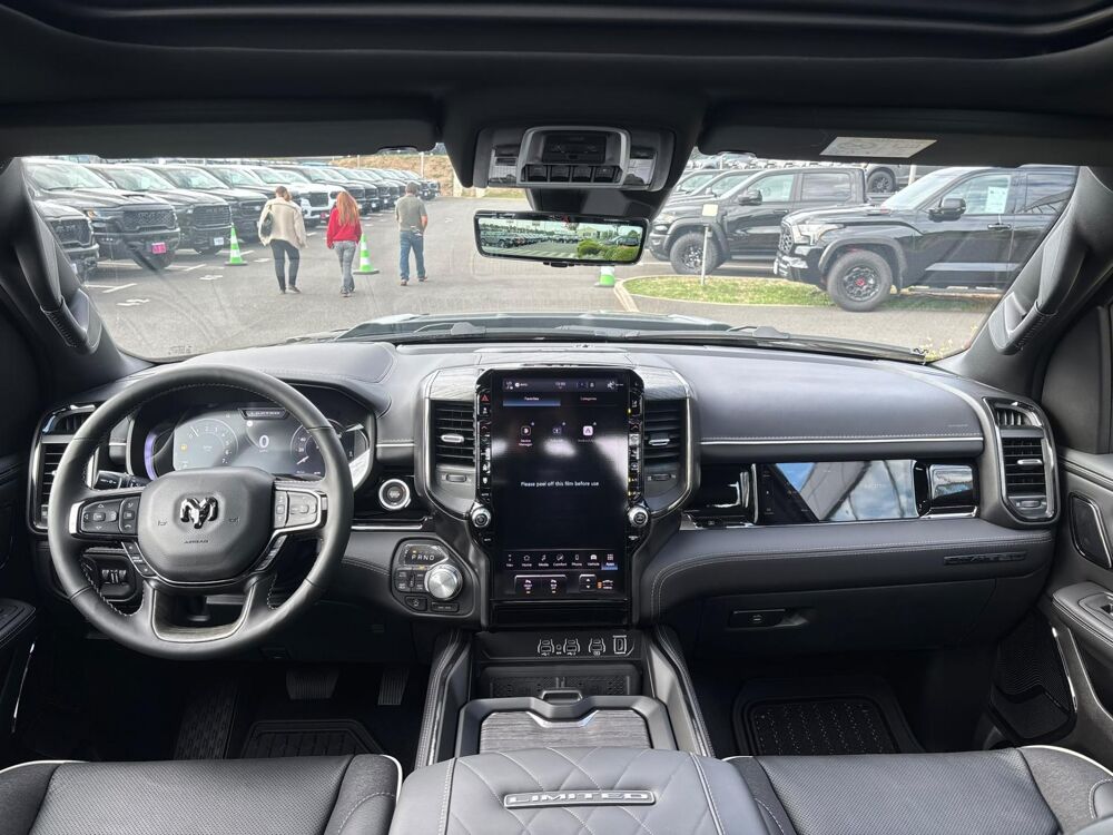 RAM 1500 CREW LIMITED NIGHT EDITION HAYON MULTI V8 5,7L 2026 occasion 91830 Le Coudray-Montceaux