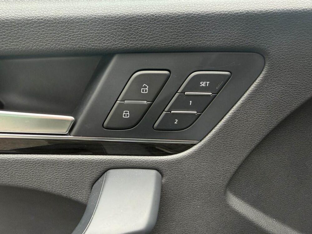 Q5 Quattro 2.0 50 TFSI e - 299 - BV S-tronic Avus - ATTELAGE - 2020 occasion 77185 Lognes