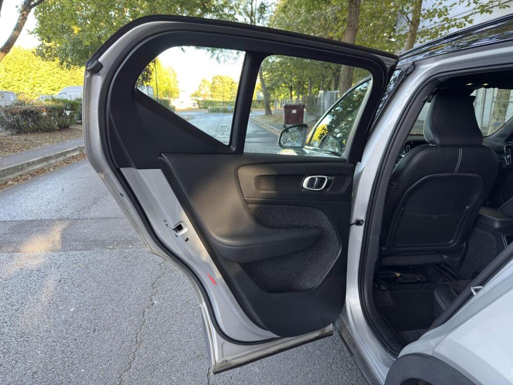 XC40 D4 AWD AdBlue - 190 - BVA Geartronic R-Design 2018 occasion 77185 Lognes