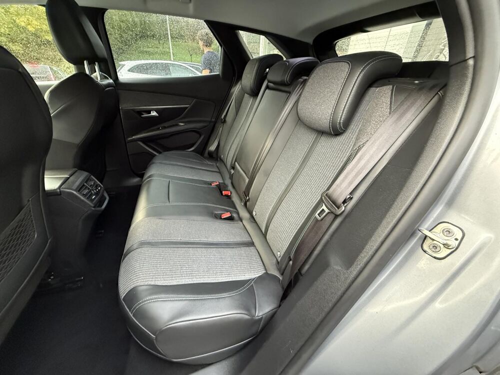 3008 Hybrid - 225 - BV e-EAT8 Allure Pack TVA RECUPERABLE + GPS + 2021 occasion 19100 Brive-la-Gaillarde