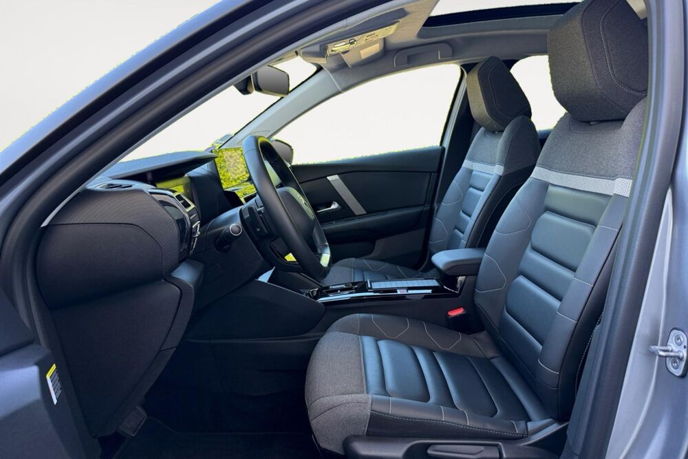 C4 1.2 PURETECH 130 SHINE EAT8 2022 occasion 38550 Clonas-sur-Var&egrave;ze
