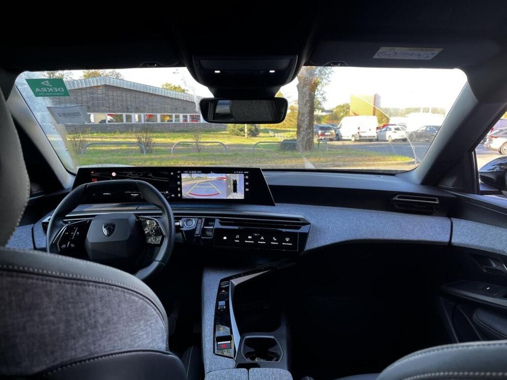 3008 1.2i Hybrid 145 Allure e-DCS6  NavPano  DriveAssist  Sieg 2025 occasion 34190 Ganges