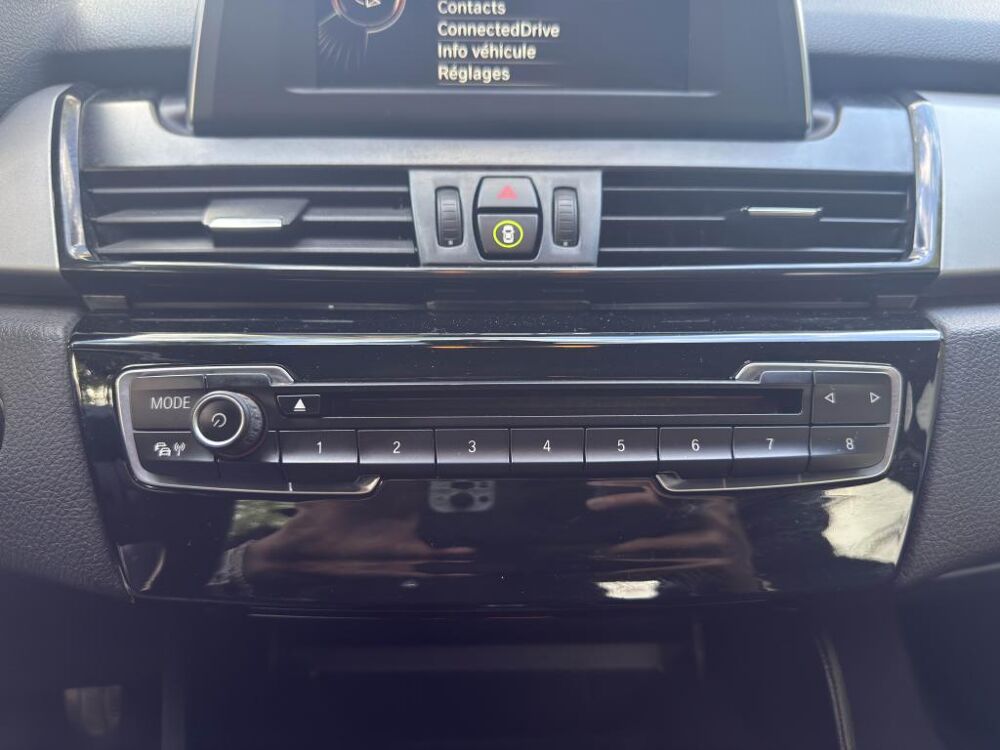 Serie 2 218d Active Tourer ACTIVE TOURER F45 Business PHASE 1 2015 occasion 77185 Lognes