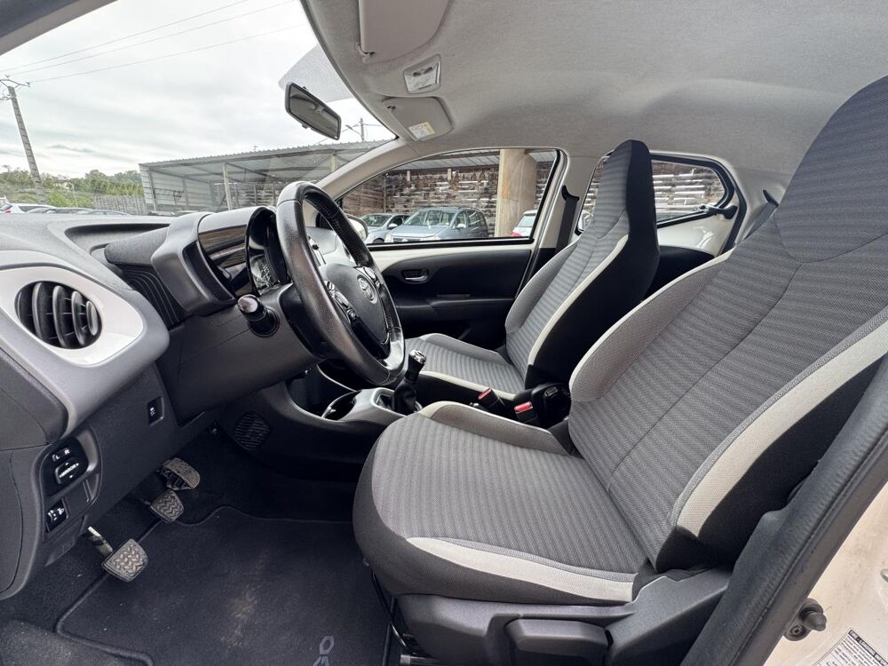 Aygo 1.0 VVT-i II 2014 x-play PHASE 2 2019 occasion 19100 Brive-la-Gaillarde