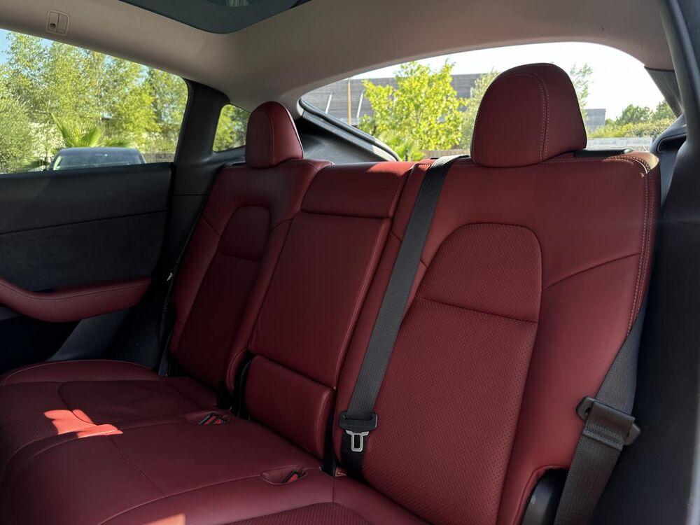 Model Y RWD Standard PH1 SELLERIE CUIR SUR MESURE - GARANTIE 12 MOI 2023 occasion 33127 Saint-Jean-d'Illac