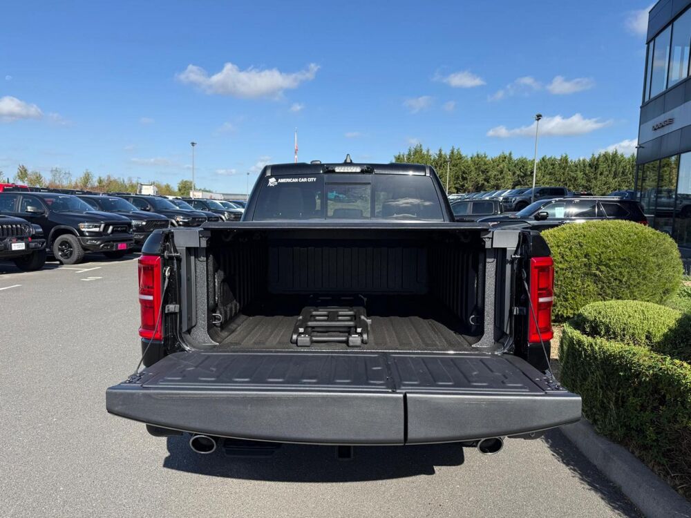 RAM 1500 CREW TUNGSTEN AIR BOX HAYON MULTI 2026 occasion 91830 Le Coudray-Montceaux