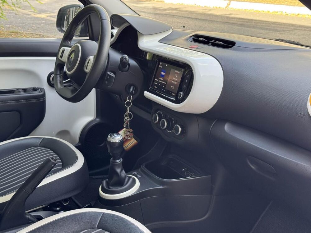 Twingo 1.0 Sce - 75 2020 III BERLINE Intens PHASE 2 2020 occasion 77185 Lognes