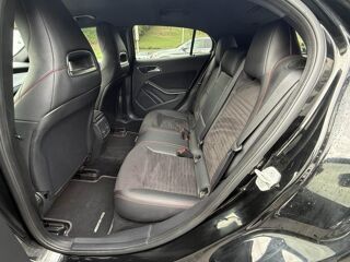 Classe GLA 200 - BV 7G-DCT - Fascination GPS + CAMERA AR + CLIM 2017 occasion 19100 Brive-la-Gaillarde