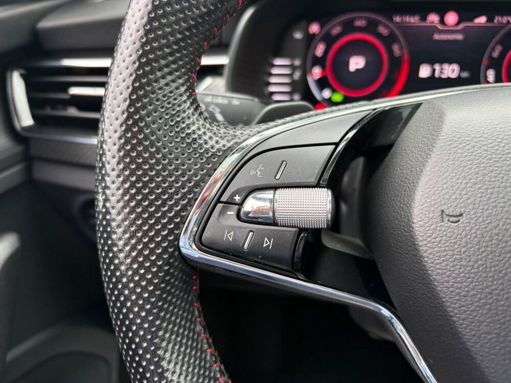 Kamiq 1.0 TSI Evo 110 BV DSG7 Monte-Carlo, cam&eacute;ra de recul, carpl 2021 occasion 31660 Bessi&egrave;res